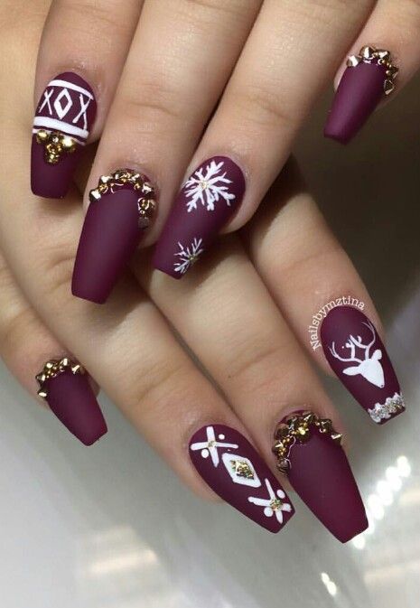 Unghie natalizie: 15 idee fashion per la nail art a Natale FOTO