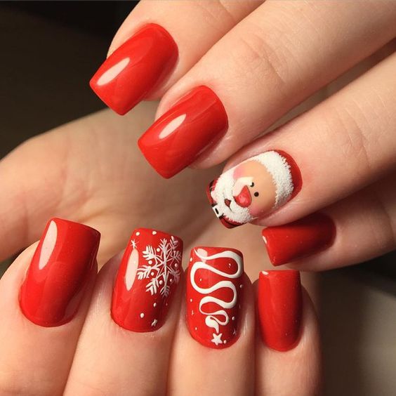 Unghie natalizie: 15 idee fashion per la nail art a Natale FOTO