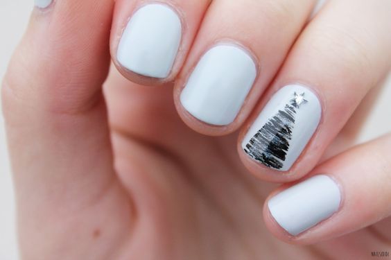 Unghie natalizie: 15 idee fashion per la nail art a Natale FOTO