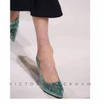 Victoria Beckham rilancia la scarpa glitterata FOTO