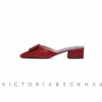 Victoria Beckham rilancia la scarpa glitterata FOTO
