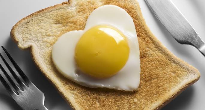 Un uovo al giorno amico del cuore: riduce rischio cardiovascolare