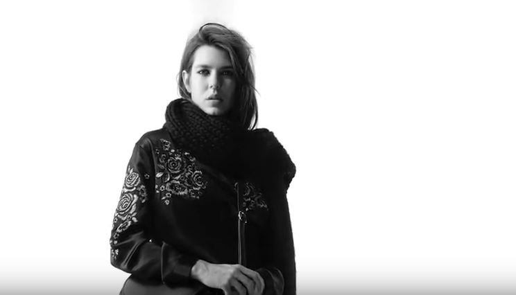 Charlotte Casiraghi modella per Saint Laurent VIDEO