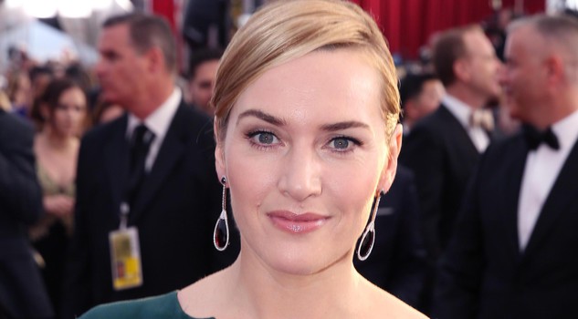 La lezione di Kate Winslet: mai scoprirsi troppo sul red carpet