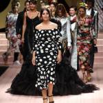 Da Monica Bellucci ad Ashley Graham: a Milano la moda è (anche) curvy 6