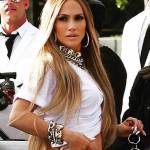 Jennifer Lopez ci insegna a vestire un perizoma...a 49 anni2