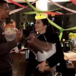 Kendall Jenner, compleanno tra brindisi e karaoke2