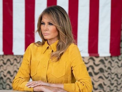 Melania Trump in Iraq, giacca firmata Victoria Beckham