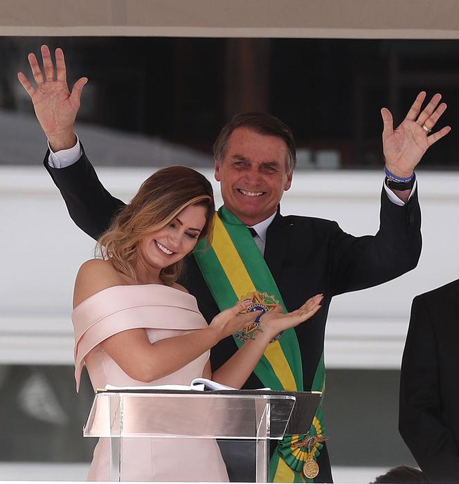 Meghan Markle ispira Michelle Bolsonaro: il look della first lady brasiliana