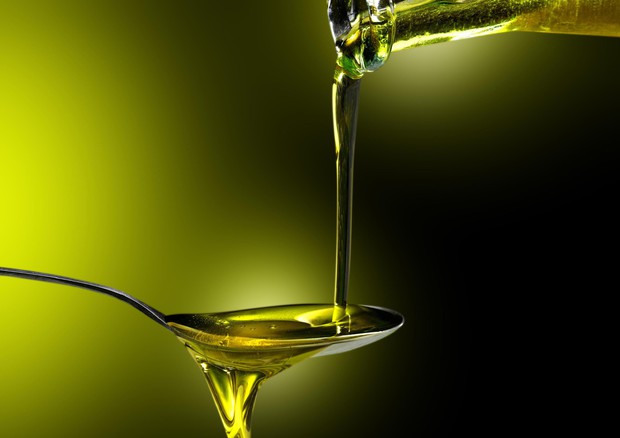 Olio d'oliva alleato anche nei più piccoli: combatte obesità infantile
