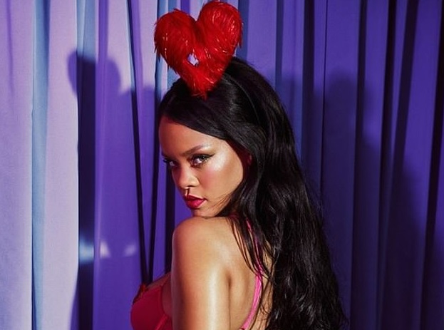 Rihanna, la lingerie? "Non sfrutta il corpo femminile, lo celebra"