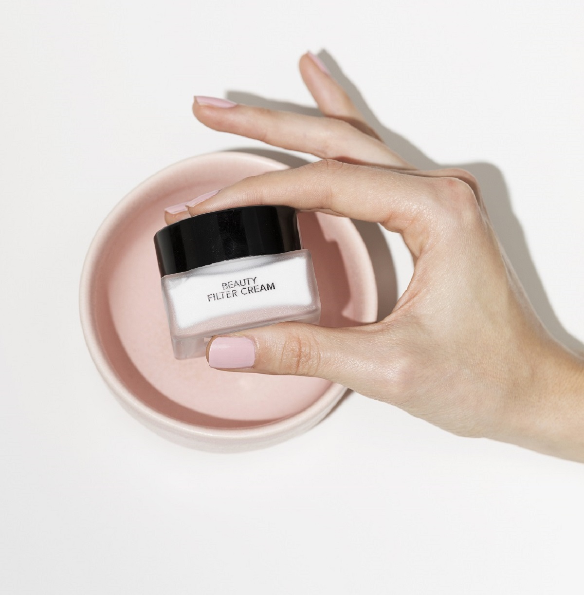 La nuova Beauty Filter Cream Glow di Son & Park ti farà cambiare idea sui primer per il trucco!