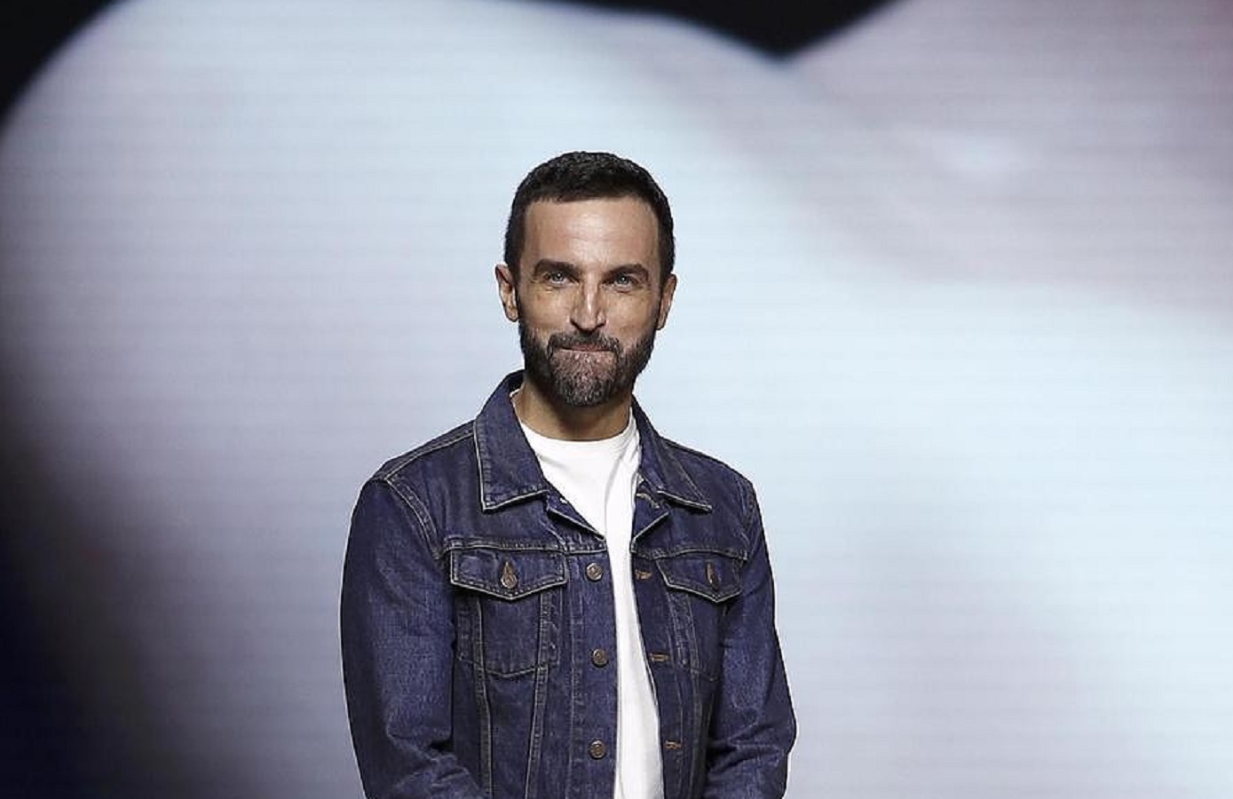 Nicolas Ghesquière si dissocia dalla politica pro Trump di Louis Vuitton