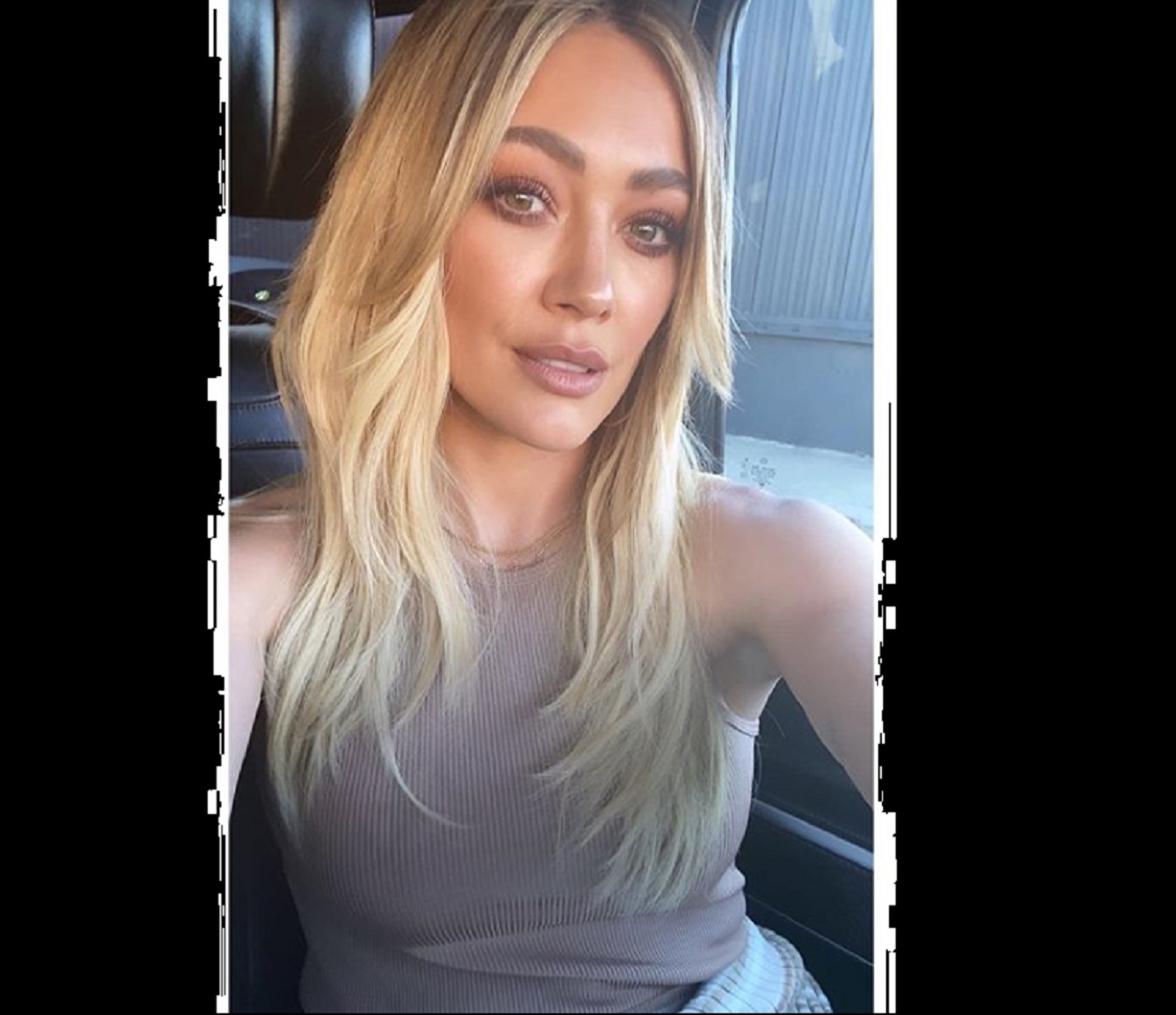 Il mascara di Hilary Duff per ciglia più lunghe