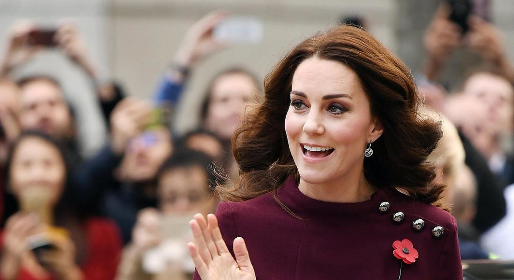 Kate Middleton tiene sempre la borsa a sinistra per uno specifico motivo