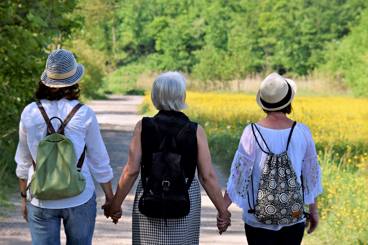 Menopausa, in Europa un movimento per sdoganarla: consigli per gestirla