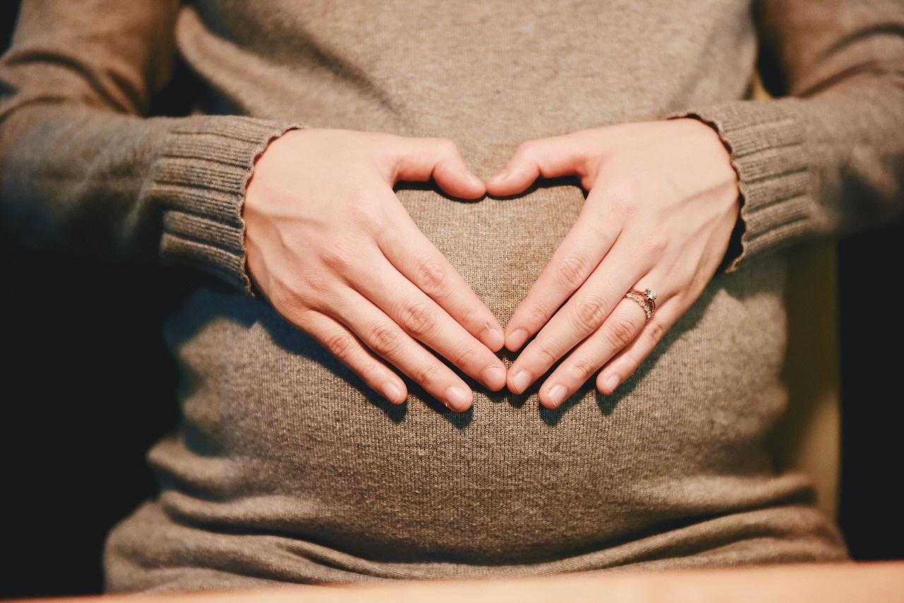L'alcol in gravidanza danneggia il cervello del nascituro: lo studio