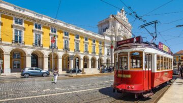 A Lisbona non è mai lunedì, 9 racconti d'autore per conoscere la capitale portoghese