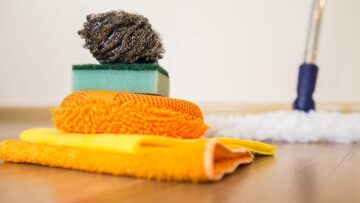 Ebbene sì: fare le pulizie domestiche mantiene attive corpo e mente