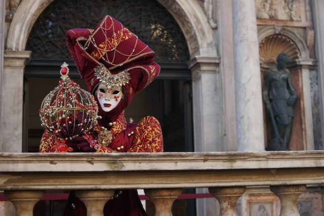 Carnevale di Venezia 2022: programma, eventi e storia della tradizione