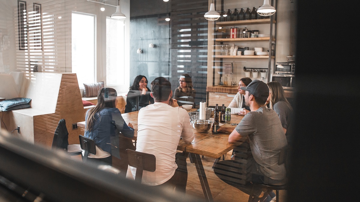 Non solo tra i giovani, il bullismo c'è anche a lavoro: è il workplace bullying