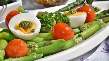 Mangiare le uova può migliorare la salute del cuore: lo studio