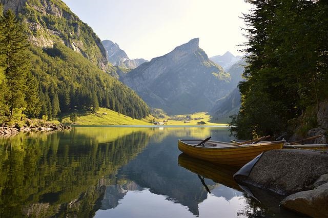 Passeggiare lungo i fiumi ci rende felici e rilassati