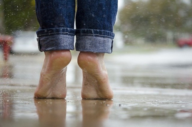 Menopausa, il massaggio ai piedi utile contro insonnia e ansia