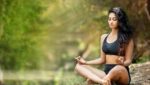 Lo yoga fa bene alla salute delle ginocchia