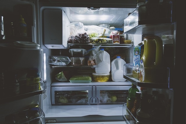 Le 10 regole per tenere il frigo in modo corretto