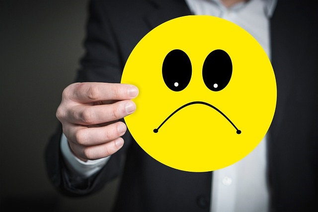 Le persone di cattivo umore sono più attente e analitiche: lo studio