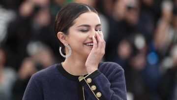 Selena Gomez e l'impegno del suo beauty brand Rare per la salute mentale