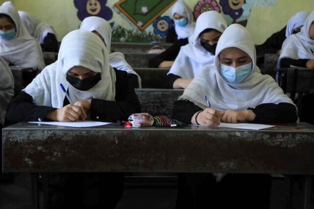 Afghanistan, in carcere il creatore del progetto per l'istruzione femminile
