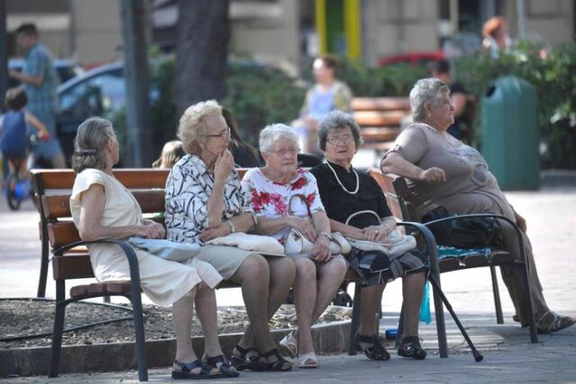 Essere socialmente attivi ci aiuta a vivere più a lungo