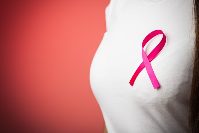 Cancro al seno torna il big killer, colpa delle diagnosi tardive