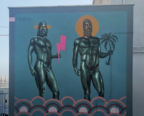 Il Comune di Riace celebra i 50 anni dei Bronzi con nuovi murales contemporanei