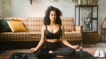 Il Manifesting: la forma di meditazione che aiuta a realizzare i tuoi desideri