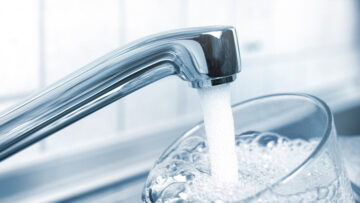L'acqua del rubinetto fa venire i calcoli renali? La riposta
