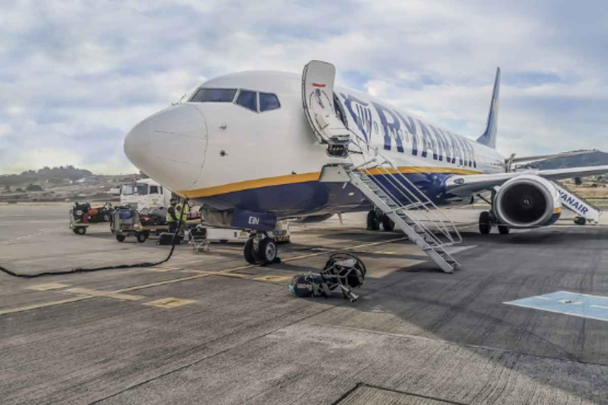 Ryanair, la compagnia aerea irlandese famosa per le sue tariffe low-cost,
