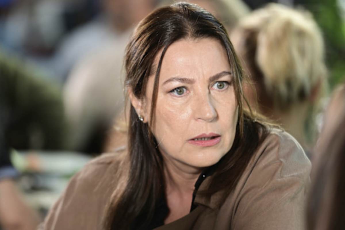 Nelle prossime puntate della serie turca "Tradimento", la trama si intensifica con una decisione drammatica da parte di Tarik