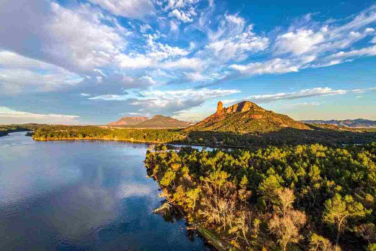 Acque di cristallo e foliage da fiaba, le 2 oasi segrete, tutti i dettagli